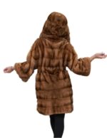 cappotto di visone orizzontale honey con cappuccio modello kimono con cinta 46
