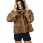46 Giacca colore redglow pelliccia visone pelle intera orizzontale 61 centimetri cappuccio