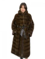 Cappotto 120 centimetri demi 48 con cintura pelle pelliccia visone con manica lunga orizzontale collo pistagna