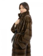Cappotto 120 centimetri demi 48 con cintura pelle pelliccia visone con manica lunga orizzontale collo pistagna