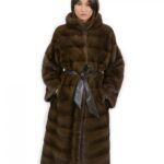 Cappotto 120 centimetri demi 50 con cintura pelle pelliccia visone con manica lunga orizzontale collo pistagna