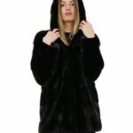Cappottino nero in visone orizzontale con cappuccio 48 lungo 72 centimetri con tasche esterne
