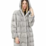 Cappottino in visone orizzontale grigio con cappuccio 52 lungo 84 centimetri con tasche esterne