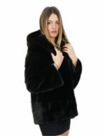 Cappottino nero in visone orizzontale con cappuccio 42 lungo 70 centimetri con tasche esterne