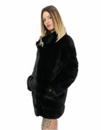Cappottino in visone orizzontale nero con pistagna 50 lungo 80 centimetri con coulisse vita