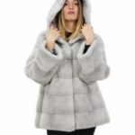 Cappottino 48 lungo 76 centimetri zaffiro in visone orizzontale con cappuccio con tasche esterne