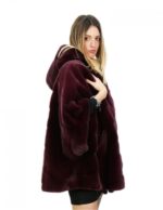 Pelliccia visone taglia 46 rosso rubino mantella lungo 72 centimetri cappuccio donna