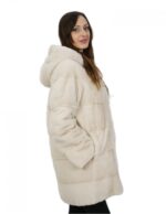 Cappottino beige in visone orizzontale con cappuccio 46 lungo 88 centimetri con coulisse vita