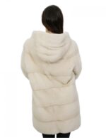 Cappottino beige in visone orizzontale con cappuccio 46 lungo 88 centimetri con coulisse vita