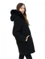 Cappottino in montone rovesciato nero con cappuccio 48 bordo volpe con tasche esterne