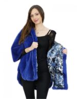 Mantella pelliccia 52 blu chiaro visone trasversale con maniche lunghe e cappuccio chiusura ganci