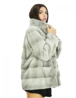 Cappottino 52 lungo 70 cm in pelliccia di visone grigio in lavorazione orizzontale maniche lunghe e tasche boccale