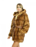 Cappotto 44 lungo 82 cm in pelliccia di visone gold con cappuccio foderato in pelliccia e chiusura con bottone e cinta
