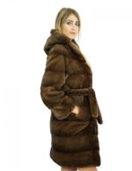 Cappotto 42 lungo 90 cm in pelliccia visone demi cappuccio e chiusura con ganci interni e cintura in pelliccia