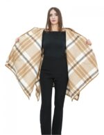 Poncho mantella in lana con inserti in piumino marrone fantasia a quadri con cappuccio e chiusura bottoni tasche esterne