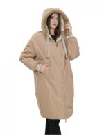 Cappotto reversibile con pelliccia di montone e piumino in piuma 50 nei colori beige e marrone manica lunga chiusura zip