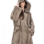 Cappotto 52 reversibile nocciola visone intero e tessuto impermeabile zip manica lunga lungo 86 cm