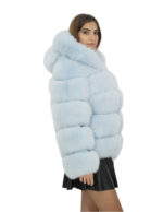 Giacca lunga 64 cm 42 pelliccia volpe celeste lavorazione orizzontale con maniche lunghe e cappuccio