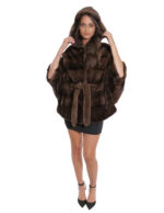 Demi Buff Mink Cape 48/54 mit horizontaler Volllederstrickung mit Kapuze und Hüftgurt – Bild 5