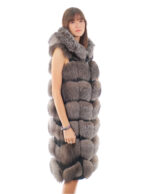 Gilet lungo 112 cm pelliccia di volpe argentata blue frost 48 con cappuccio zip e pelle scamosciata