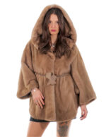 Mantella visone 48-56 poncho pastello pelle intera manica corta cintura interna pelle bottone collo