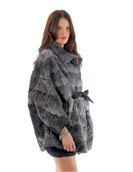 Mantella in persiano grigio con sfumature nero 48-56 con cintura interna collo italiano con bottone