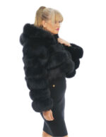 Kurze Jacke aus schwarzem Fuchsfell 50 langärmelige Kapuzenverschlüsse – Bild 3