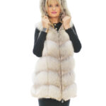 Smanicato gilet pelliccia volpe 44 bianco sfumato lavorazione V con cappuccio e pelle scamosciata chiusura zip