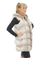 Sleeveless fox fur vest 44 white gradient V processing with hood and suede zip closure - Image 3