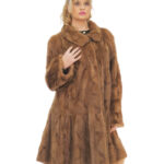 Cappotto petali di visone gold chiaro 56 modello a campana manica lunga con risvolto collo pistagna