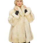 Cappotto in pelliccia di volpe beige con sfumature sul nero 50 manica lunga collo sciallato