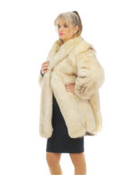 Cappotto in pelliccia di volpe beige con sfumature sul nero 50 manica lunga collo sciallato