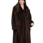 Cappotto demi scuro visone 56 modello ruota a campana con manica lunga e sciallato
