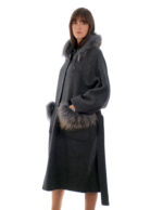 Cappotto cashmere e lana grigio antracite 46 collo e tasche con pelliccia di volpe staccabile lungo 116 centimetri