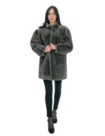 Cappotto in montone maniche lunghe polsi stretti 50 lungo 80 centimetri bottone al collo pistagna