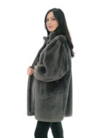 Cappotto in montone maniche lunghe polsi stretti 50 lungo 80 centimetri bottone al collo pistagna