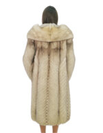 Cappotto lunghissimo 108 centimetri di volpe filettata bianco sfumato manica lunga e cappuccio foderato stoffa