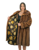 Cappotto lungo in pelliccia visone demi trasportata 46 con collo grande italiano e manica lunga con risvolto