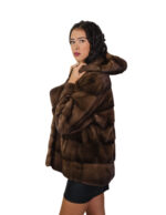 Horizontale demi buff Nerz Pelz Jacke braun 54 mit Kapuze mit Kordelzug lange Ärmel Kordelzug Taille – Bild 3