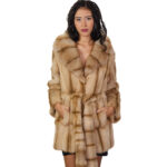 Cappotto in pelliccia pedigree e zibellino 46 beige sottocosto cappotto 84 centimetri petto e bavero