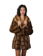 Cappotto in pelliccia pedigree e zibellino 46 marrone sottocosto cappotto 84 centimetri petto e bavero