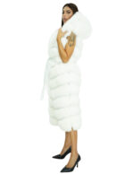 Gilet bianco 46 in volpe con lavorazione orizzontale lungo 122 centimetri con cappuccio e chiusura con ganci interni cinta in vita - immagine 3