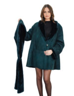 Montone giaccone verde 44 con cappuccio staccato a stola manica lunga modello a campana pelliccia dentro pelle fuori - immagine 2