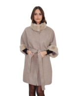 Mantella cashmere e pelliccia di rex 44 manica corta cintura interna in stoffa chiusura bottoni clip