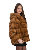 Giacca in visone gold 56 manica lunga chiusura ganci cappuccio foderato in pelli di visone orizzontale kopenaghen furs - immagine 2