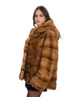 Giacca in visone gold 56 manica lunga chiusura ganci cappuccio foderato in pelli di visone orizzontale kopenaghen furs - immagine 3