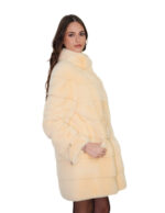 Cappotto orizzontale vaniglia pelliccia visone 48 manica lunga con coulisse collo pistagna 84 centimetri - immagine 2